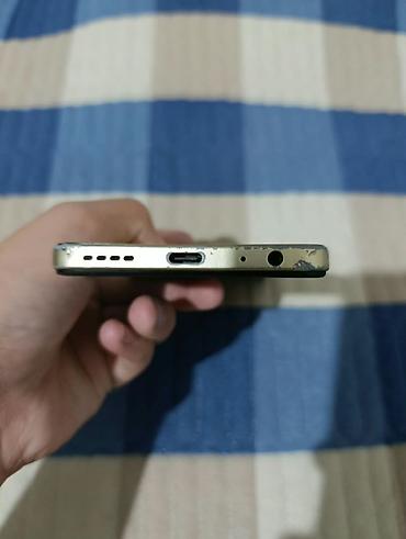 дин: Vivo Y35 5G, Б/у, 128 ГБ, цвет - Золотой, 1 SIM — 2