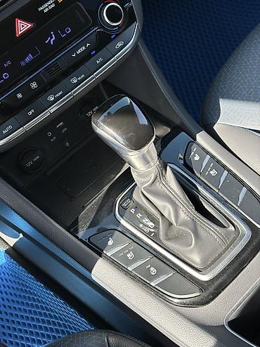 byd son: Hyundai Ioniq: 2019 г., 1.6 л, Автомат, Гибрид, Седан — 10