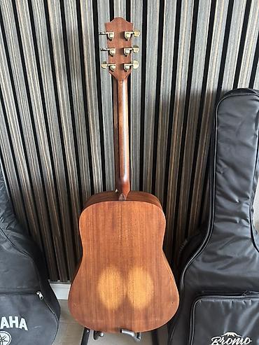 gitara: Bromo akustik gitara – model BAR1H (Serial: 73240) - Korpus forması — 2