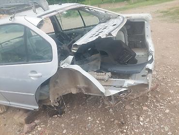 cd 70: Автомобиль Volkswagen bora седан, выполненный в серебристом цвете — 6