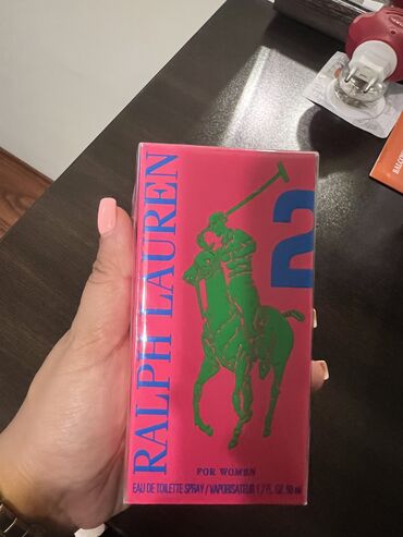 Kişi Geyimləri: Yenidir ! Resmi magazasinnan alinib !