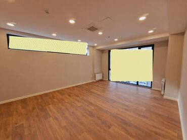 Ofislər: Nəsimi rayonu, Həsən Əliyev küçəsi (köhnə İnqilab), biznes mərkəzin — 18