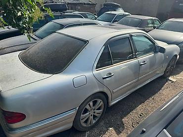 byd e9 1: Mercedes-Benz E-Class: 1997 г., Седан — 3