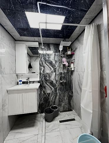 tək çarpayı: Tək otaq kirayeye verilir . Ev 5 otaqlı evdir 5 xanım qalır1 xanım — 6