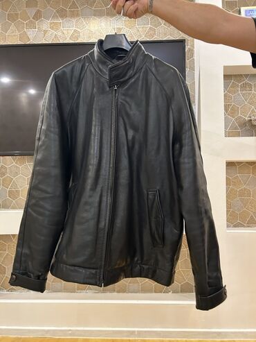 Kurtkalar: Lacoste kişi dəri gödəkçə - Brend: Lacoste - Ölçü: 56 (etiketdə 56/7 — 10