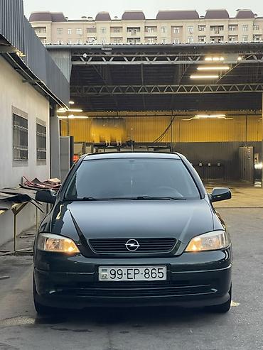 opel astra motor: Opel Astra G sedan - Kuzov: 4 qapılı sedan, tünd yaşıl rəng - — 1