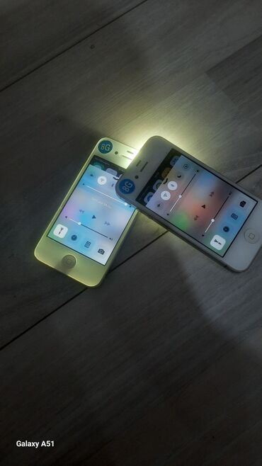 Apple iPhone: IPhone 4S, Б/у, < 16 ГБ, Белый, Кабель, 100 %
