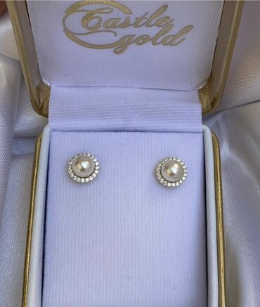 алтын золото каталог изделий: Серьги-гвоздики с жемчужинами Castle Gold - Дизайн: классические
