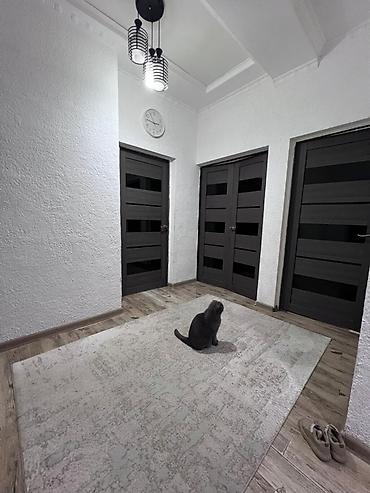 Продажа квартир: 3 комнаты, 85 м², 1 этаж — 8