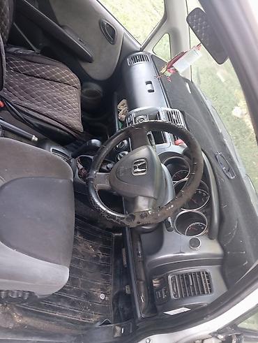 mini coper: Honda Fit: 2002 г., 1.3 л, Автомат, Бензин, Хэтчбэк — 9