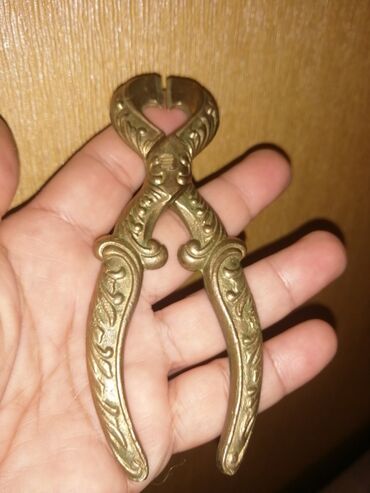 bicaq satilir: Qedimi misdən qənd qaycasi