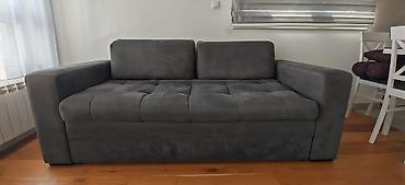 Sofe i kaučevi: Trosed na razvlacenje sa fiokom. Kupljen u Matisu pre 5 godina, veoma — 2