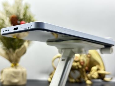 Realme: Realme 12 Pro, Б/у, 256 ГБ, цвет - Серебристый, 2 SIM — 4