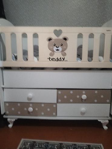 Uşaq çarpayısı və komodlu beşik dəsti - Model: “Teddy” dizaynlı lalafo.az -da Uşaq çarpayısı və komodlu beşik dəsti - Model: “Teddy” dizaynlı