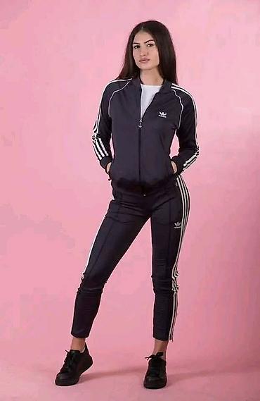 Gornji i donji deo: Ženska komplet trenerka
 S M L XL 
Cena 3500 din
💋 — 4