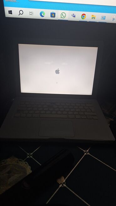 Kompüter və noutbuk aksesuarları: Apple MacBook "Core 2 Duo" 2.4 13 inç (Beyaz - 2008 ram 3gb ddr.2 hd