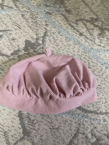 Другие детские вещи: Все по 200-300-400 сом шапочки трусики 100 сом есть еще вещи с 6 мес — 20