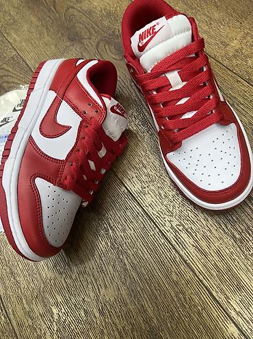 krosovkalar: Xanımlara özel Nike qırmızı modeli — 4