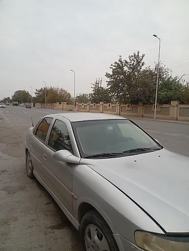 b 180: Opel Vectra: 1.8 l | 2000 il Sedan — 3