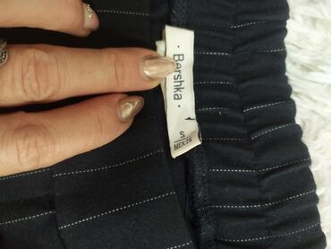 kisilr uecuen trikotaj papaqlar: Şalvarlar Bershka, S (EU 36), rəng - Göy