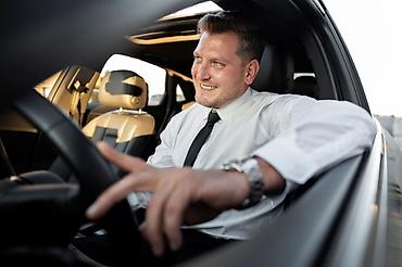 uber əlaqə: Taksi sürücüsü tələb olunur, Nəqliyyat təmin edilir, Aylıq ödəniş, 1-2 illik təcrübə — 1