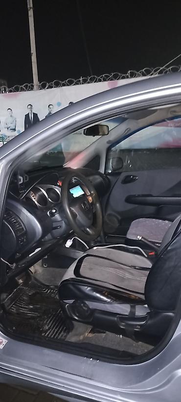 Honda: Honda Jazz: 2003 г., 1.5 л, Автомат, Газ, Хэтчбэк — 5