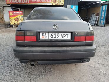 Volkswagen: Volkswagen Vento: 1994 г., 1.8 л, Механика, Бензин, Седан