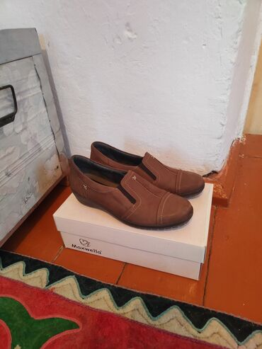продам туфли женские: Туфли 37, цвет - Коричневый