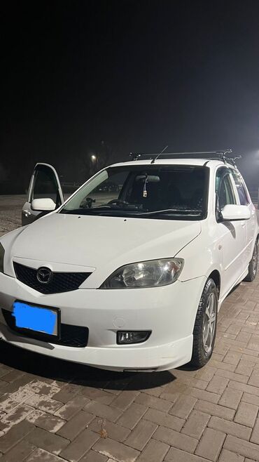 мазда бонга: Mazda Demio: 2005 г., 1.3 л, Вариатор, Бензин, Седан