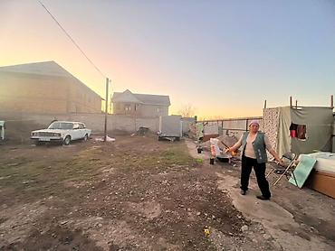 Продажа коттеджей и домов: Срочно продаю дом. Продаётся земельный участок с отдельным домом и — 5