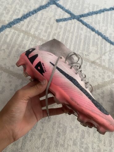 футбольный кеды: Мужские кроссовки, 40, Nike, Б/у, цвет - Розовый