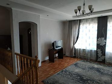 Продажа коттеджей и домов: 🏡 продаётся особняк в чолпон-ате! 🏡 📍 район семетей (выше поста гаи — 7