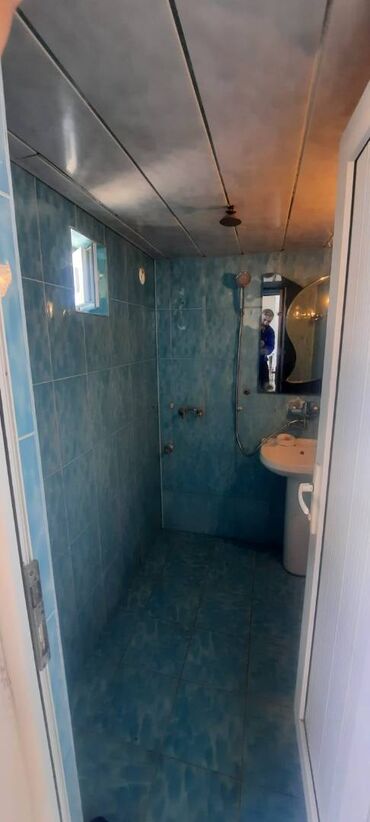 Həyət evləri və villaların satışı: 20-ci sahə 3 otaqlı, 90 kv. m, Kredit yoxdur, Orta təmir — 8