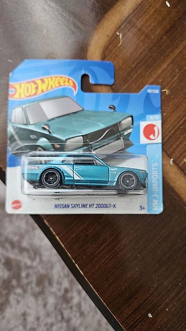 Uşaq dünyası: Hotwheels modelləri.İkisi birlikdə 15 manat — 2