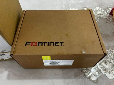 QAZ: Fortinet FortiGate-60F (FG-60F-NFT) şəbəkə təhlükəsizlik cihazı