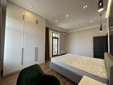 французский квартал продажа квартир: 3 комнаты, 112 м², Элитка, 4 этаж, Дизайнерский ремонт