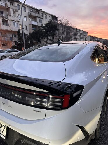 Nəqliyyat vasitəsinin icarəsi: Günlük, Hyundai, Depozitlə
