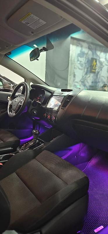 jet 49: Kia Forte: 2 l | 2017 il Sedan — 7