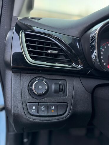 Chevrolet: Chevrolet Spark: 2016 г., 0.8 л, Автомат, Бензин — 13