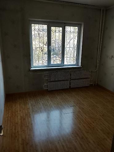 продаю квартиру район юг2: 3 комнаты, 74 м², Юг-2 мкр 106 серия, 2 этаж, Старый ремонт — 7