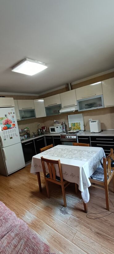 дом в александровка: Коттедж, 100 м², 5 комнат, Агентство недвижимости, Косметический ремонт