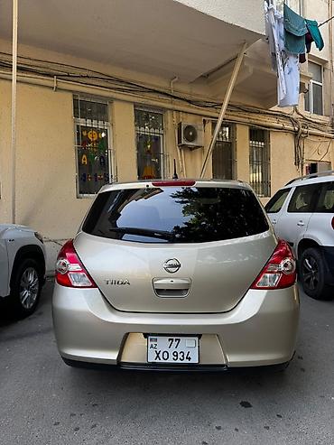 Avtomobil satışı: Nissan Tiida: 1.5 l | 2011 il Hetçbek — 2