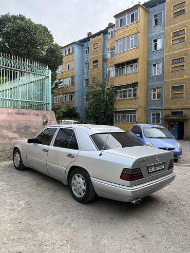 124 стиль: Mercedes-Benz W124: 1994 г., 2.2 л, Автомат, Бензин, Седан