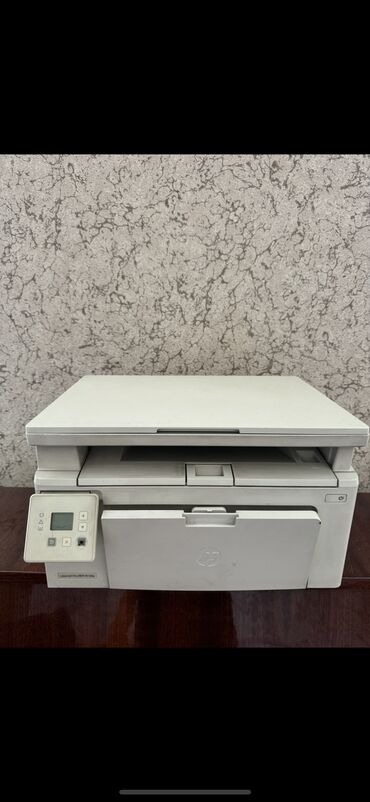 Printerlər: Printer 130 a
ela printerdir 
az islenib 
kssrikopya skaner var