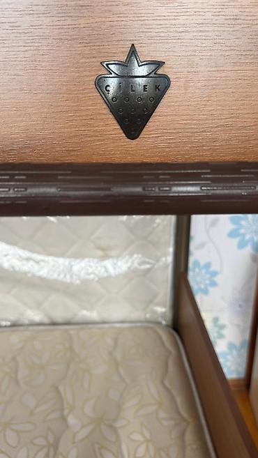 Mebel: Oğlan və qız üçün, İşlənmiş, Çarpayı, Matras ilə, Siyirməli, Taxta — 3