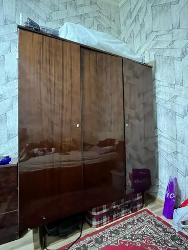 Dolablar: İslenmis skaf gorunduyu kimidi real alici zeng elesin
