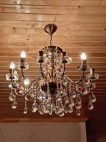 Pərdə və jalüzlər: Çılçıraq, 10 və daha çox lampa