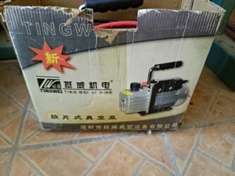 шиномонтажное оборудование для грузовых автомобилей бу: Вакуумный насос TINGWEI TW-1A (есть 2 штуки)цена за штуку 4000
