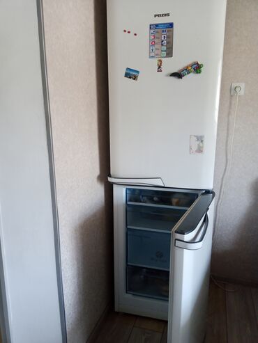 оборудование для кондиционеров: Холодильник двух камерный posic состояние хорошее всё работает высота