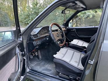 спринтер грузо поссажир: Mercedes-Benz W124: 1988 г., 2 л, Механика, Бензин, Седан — 9